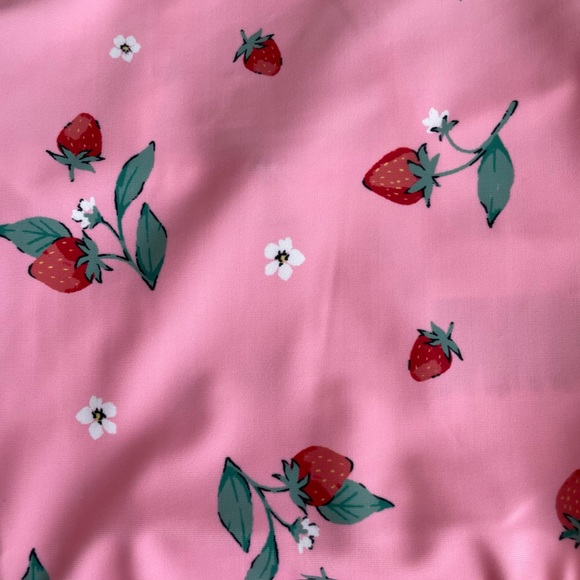 Old Navy Toddler 2pack Swimsuit - Picture 10 of 15